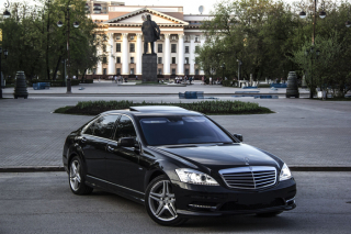 Mercedes W221